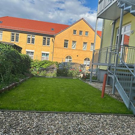 Ueber Den Daechern Von Halle Halle  Exterior foto